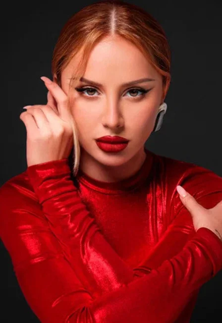 ANNA ASTI. Царица