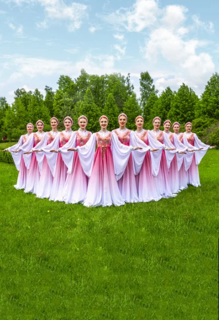 "Гляжу в озёра синие"