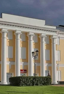 Моцарт: гений и его окружение