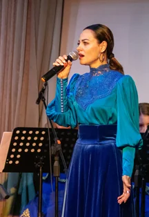 "Нежной и ласковой самой"