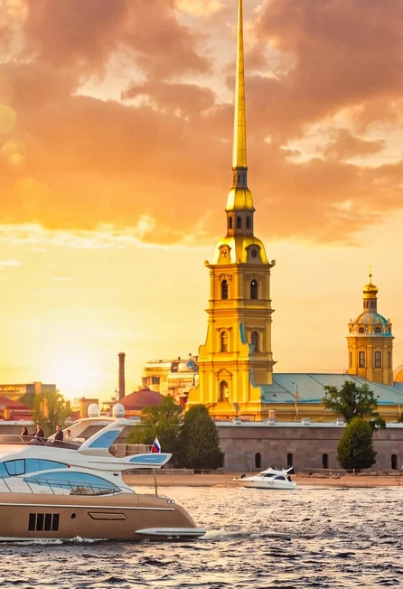 Петербург с воды: Аврора, Эрмитаж и Петропавловская крепость на теплоходе