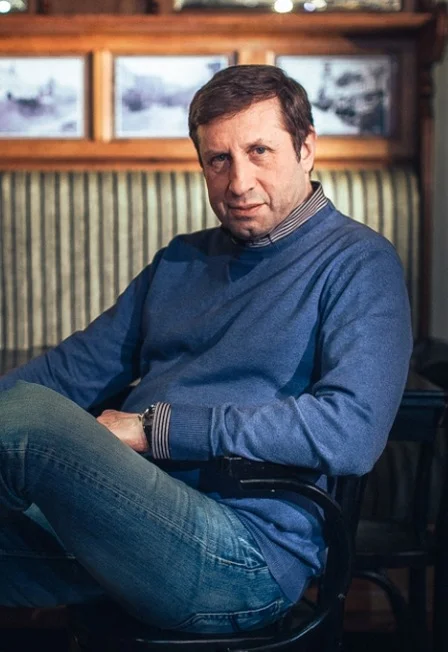 Творческий вечер Александра Вулыха. Нас тупила осень