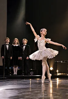 Вместе весело шагать. Хоровая и танцевальная программа