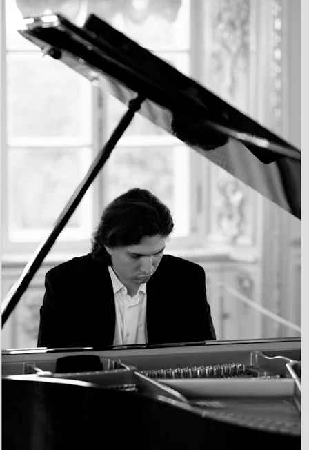 Зимний фестиваль Pianissimo. Сольный концерт Федор Орлов в Государственном Эрмитаже